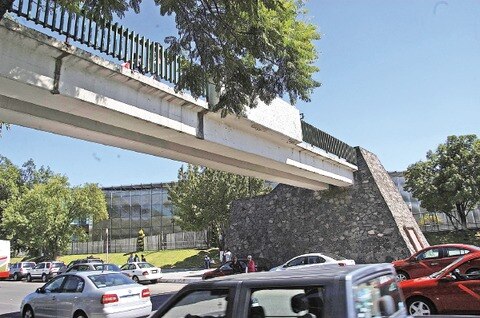 Tirarán puente de la Alameda