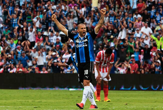 Enfrentar a los Pumas tiene un sabor especial para Villa, pues en el pasado portó la playera de los felinos (IMAGO7)