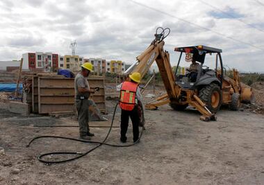 Multan a constructores por sustracción de agua  