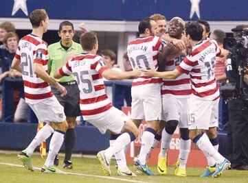 EU avanza a la final con autoridad