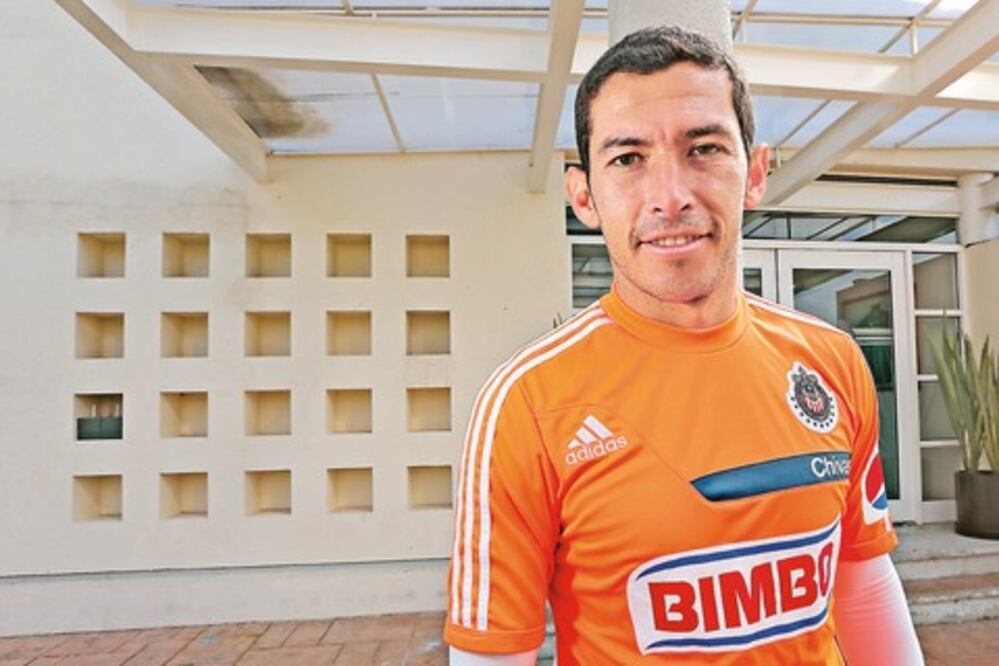 “Chivas repunta, pero falta”