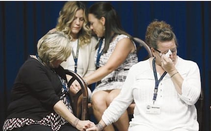 Implican en EU a más de 300 curas por abusos