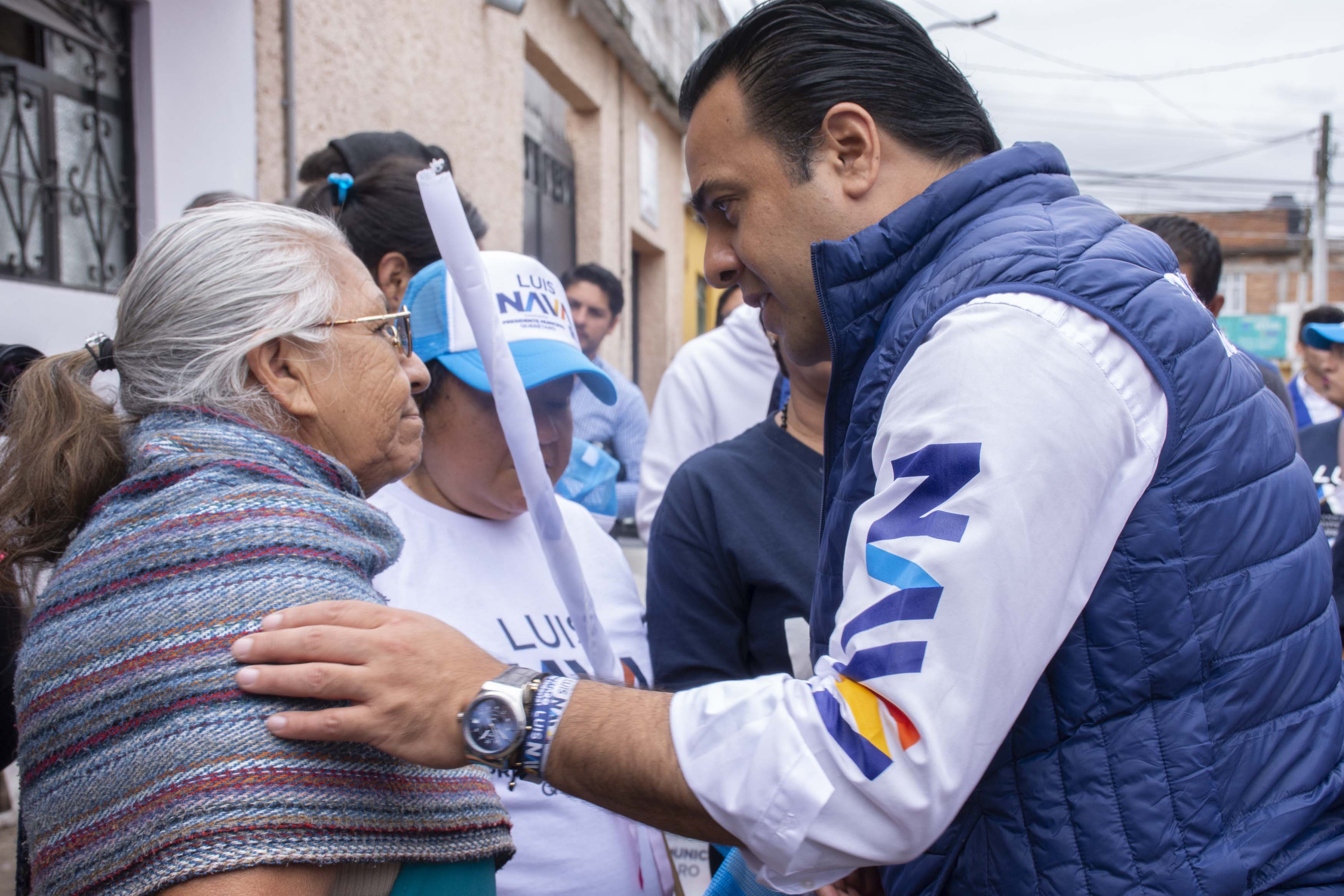 Luis Nava busca rescatar tradiciones