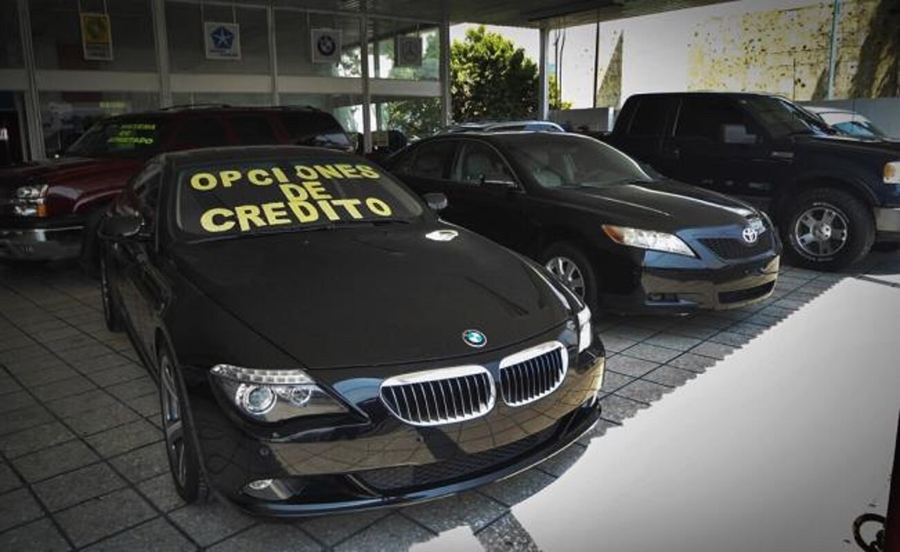 Disminuye la importación de autos usados 