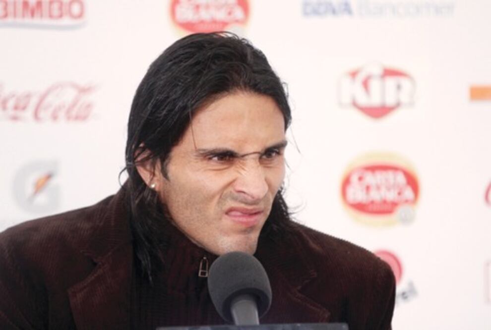 Posponen cirugía de Aldo de Nigris