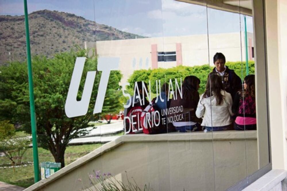 Inician cursos de idiomas