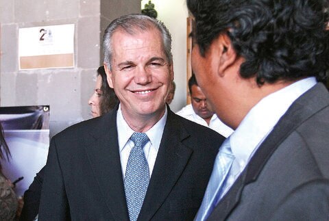 Casillas, a favor de quitar 50% de recursos