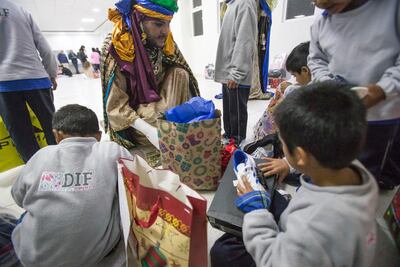 Reyes Magos llevan noche mágica a niños del CAS