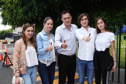 Llama Kuri a denunciar compra de votos