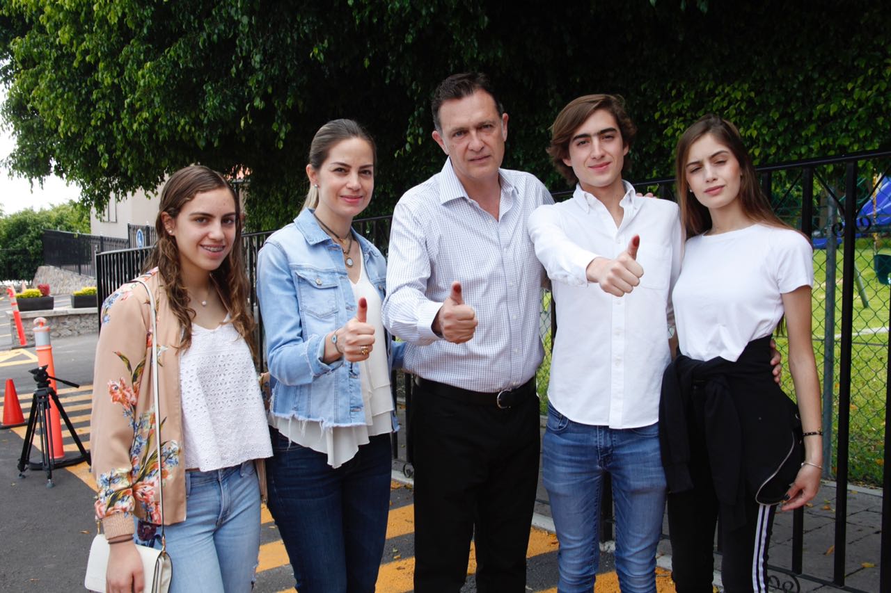 Llama Kuri a denunciar compra de votos