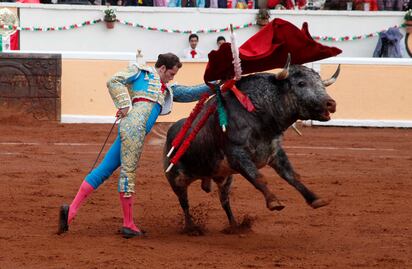 Bureles quedan a deber en corrida del 15 de septiembre