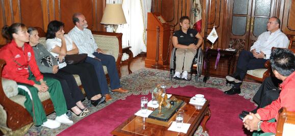 Se reúne gobernador con atletas olímpicos y paralímpicos