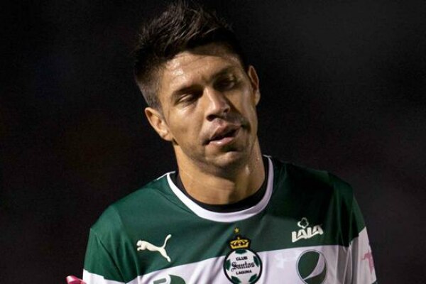 Santos sí dejaría ir a Oribe