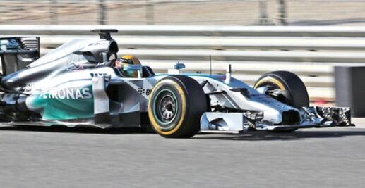 Hamilton exhibe poderío