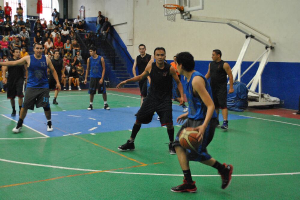 Participará UAQ en liga de basquetbol