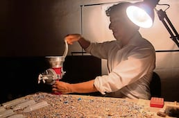 La huelga de los bigotes comenzó con funciones