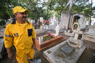 Velar a la muerte, el trabajo que pocos se atreven a hacer