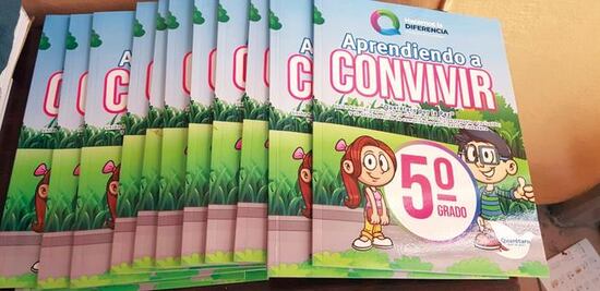 Fomentan con libro cultura para convivir