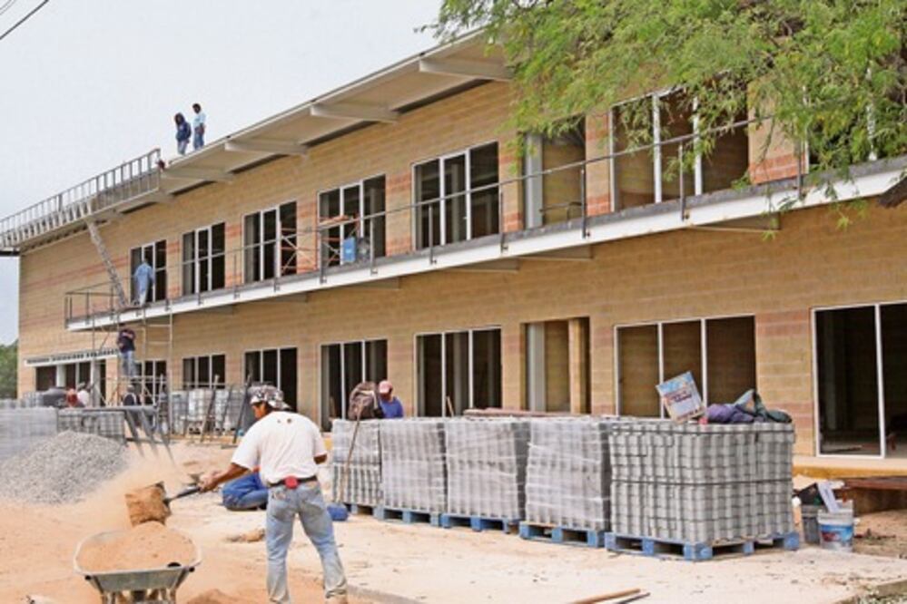 Edifican 85% sin permiso en Querétaro