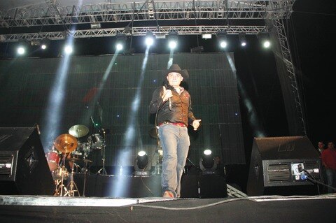 Vetan en SJR bailes y peleas de gallos