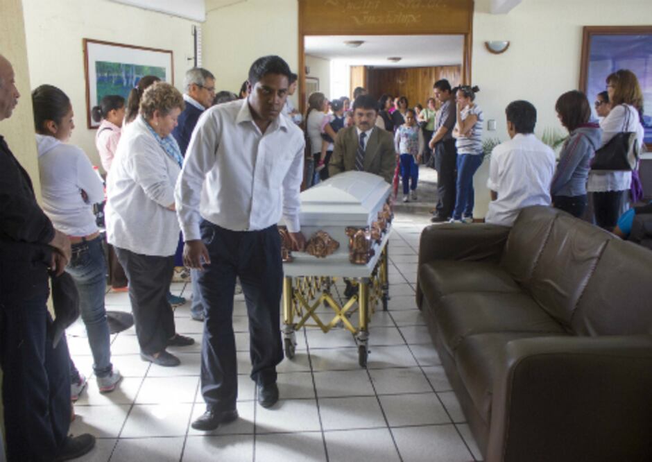 Dan sepultura a niño atropellado