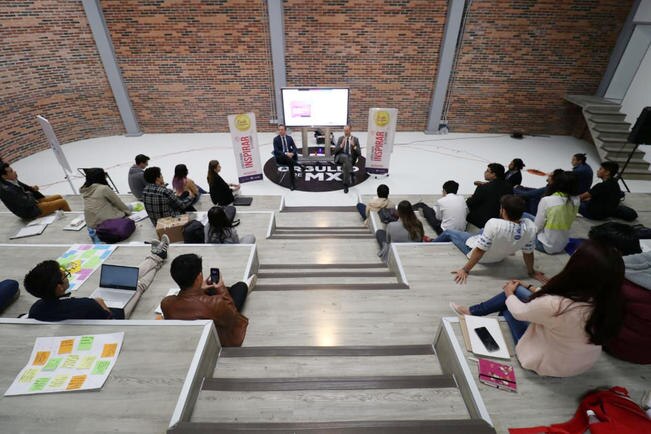 Sejuve apoya a jóvenes emprendedores
