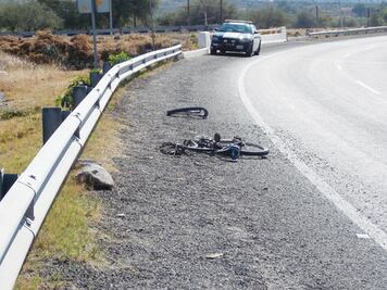 Muere atropellado; viajaba en bicicleta