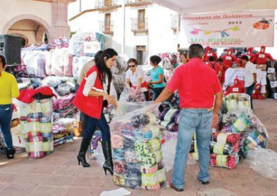Recolectan cobijas para quienes padecen frío