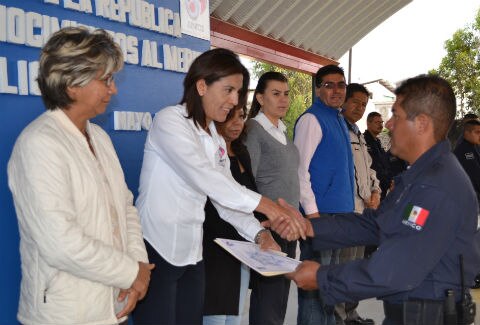 Reconocen a policías de Huimilpan 