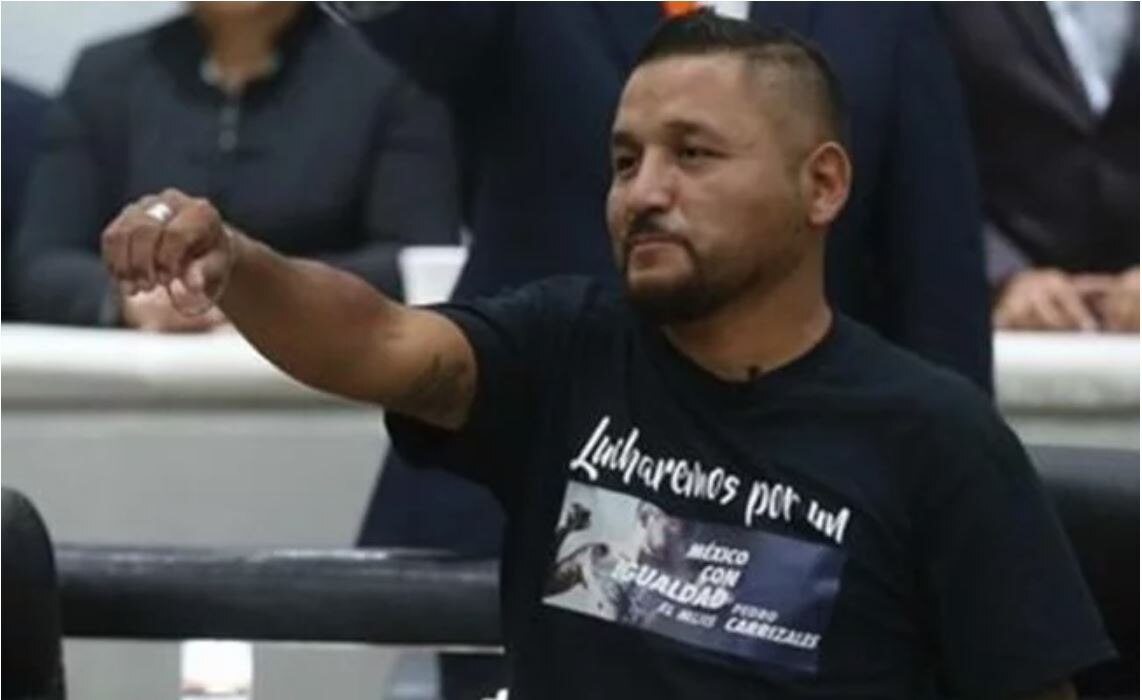 Difunde "El Mijis" propuesta ciudadana para cargar gasolina