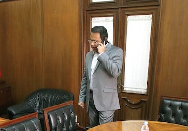 No entraré en el juego, dice Lomelí