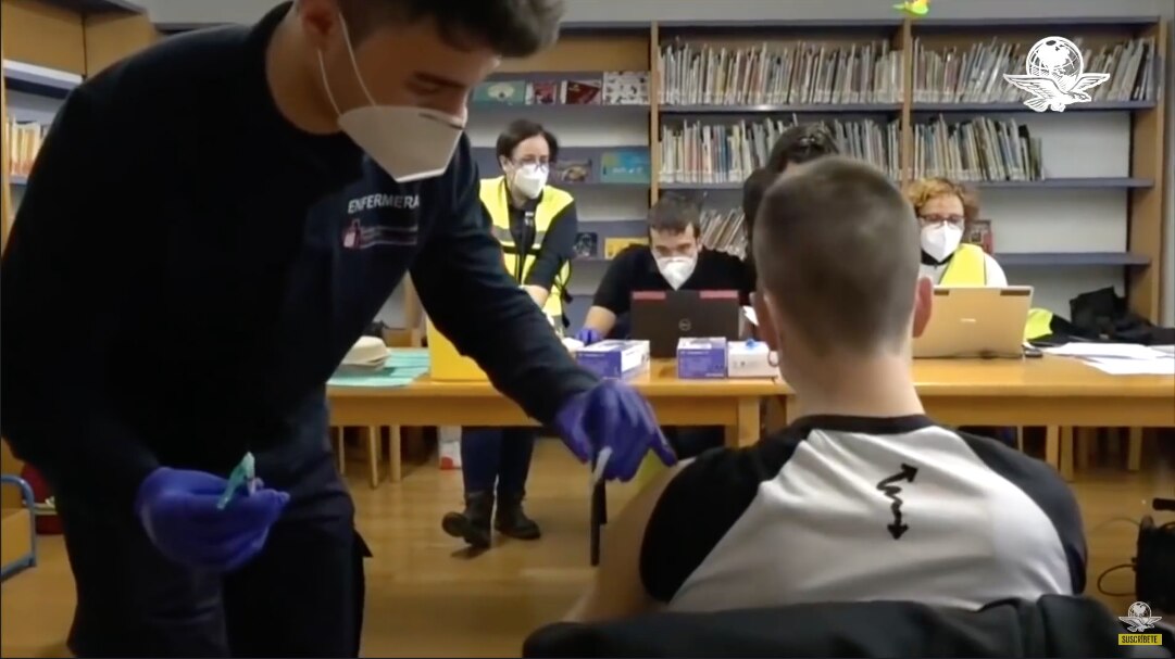 Cofepris evalúa aplicar vacunas de Pfizer a niños y niñas a partir de 12 años: López-Gatell