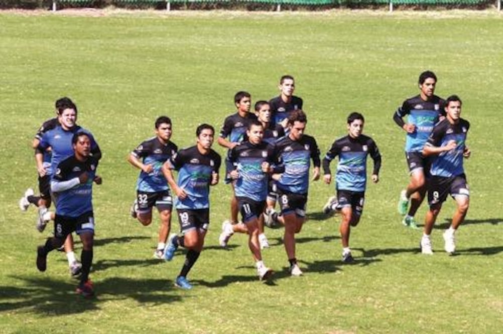 Defensa de Gallos Blancos busca mejorar