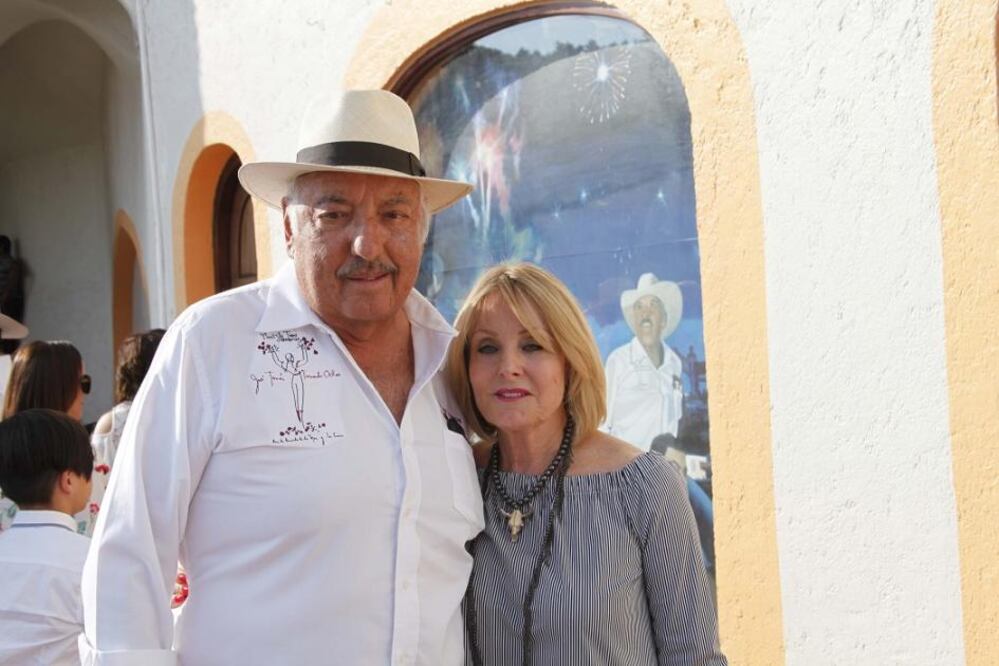 Juan Arturo Torres Landa y Guadalupe Urquiza