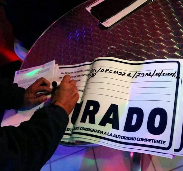 Por irregularidades en venta de alcohol, cierran 26 locales