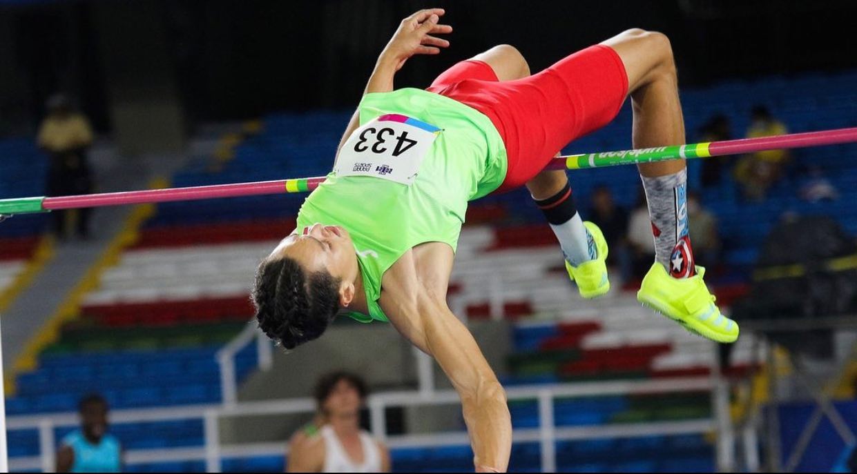 Rumbo a Italia; el queretano Erick Portillo participará en campeonato de salto de altura