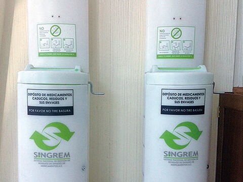 Alertan sobre el desecho de medicamentos caducos