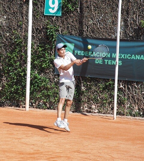 Queretano se corona en Nacional de Tenis