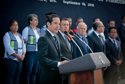 Ofrece gobernador transparentar obras