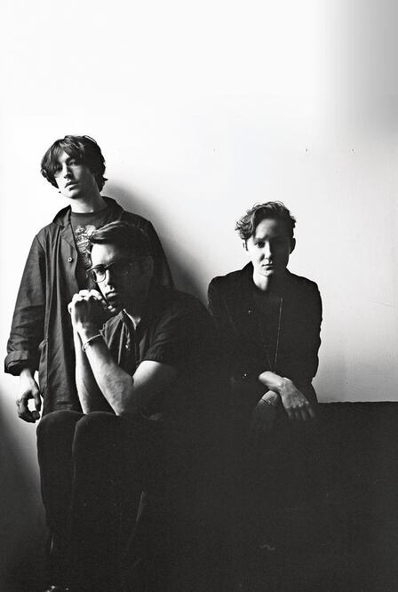 Ezra, Aubin y Lilah forman Son of an Illustrious Father (CORTESÍA EBRU YILDIZ)