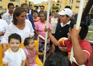 Entrega alcaldesa 3 parques con más de 3 mdp de inversión