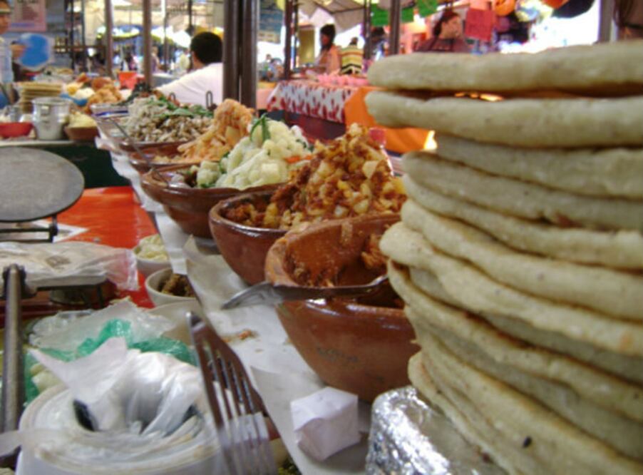 Realizan vigilancia sanitaria en la Feria de Cadereyta