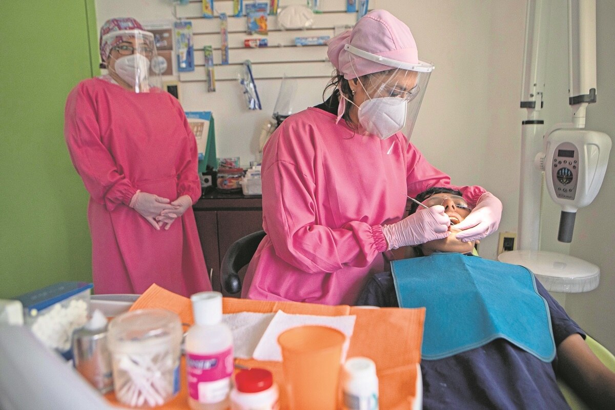 Llaman a acudir con regularidad al dentista