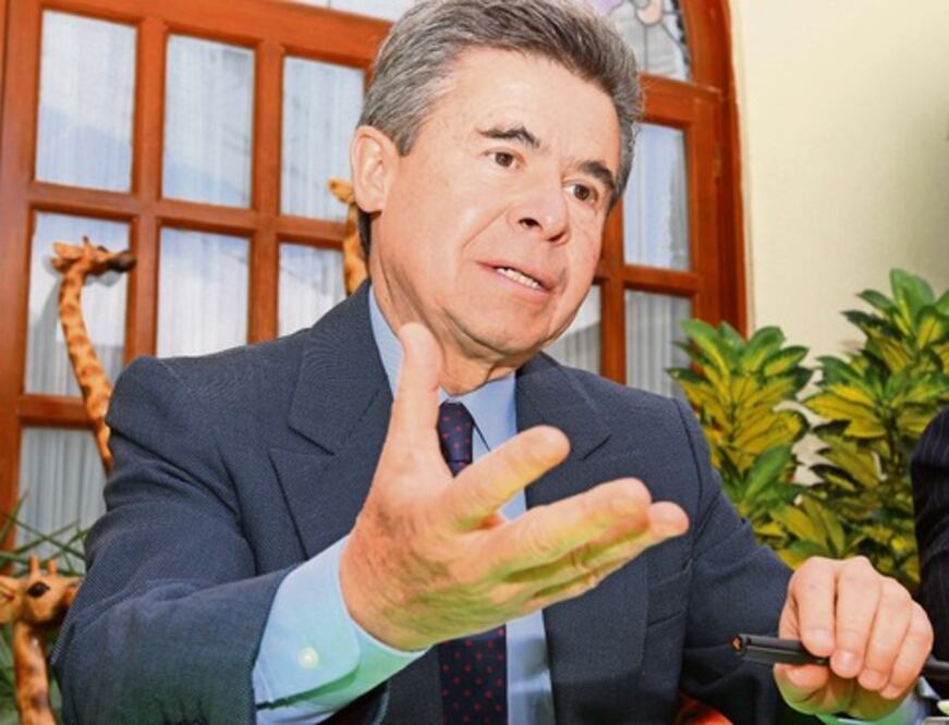 Divide a senadores iniciativa de EPN