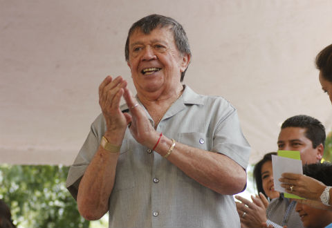 Apadrina Chabelo la feria Mi dulce Tequis