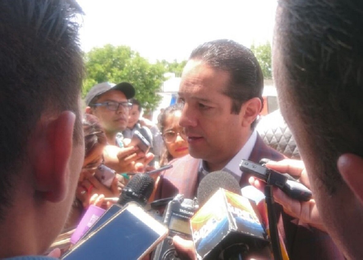 Gobernador advierte que comerciantes no regresarán a la Alameda