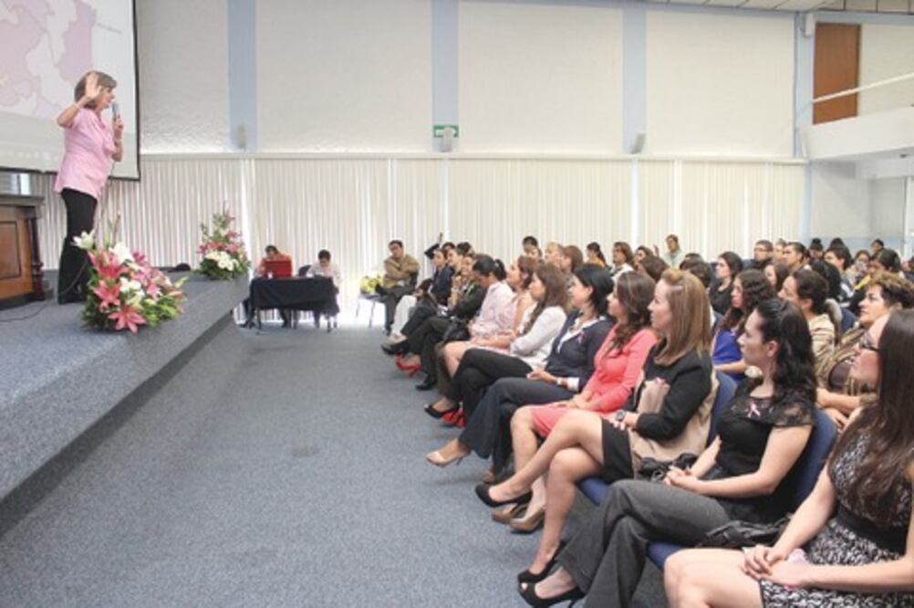 Convocan a mujeres a realizarse mastografías