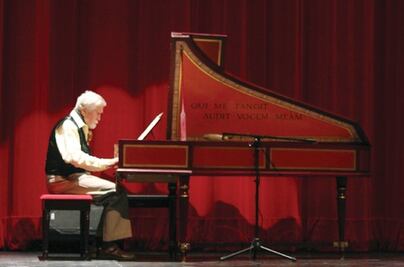 Cyber Bach ofrece virtuoso espectáculo