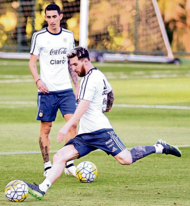 Messi, ilusión argentina en visita a Brasil
