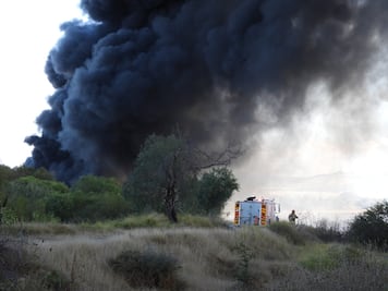 Controlan incendio en toma clandestina en Corregidora